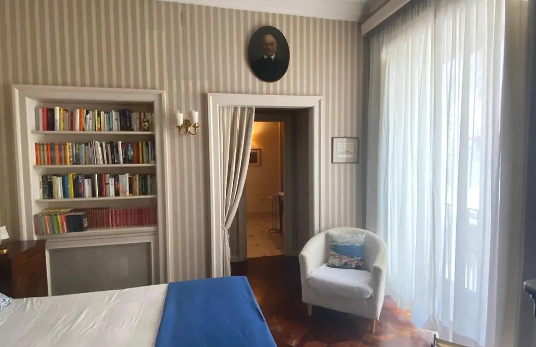 Royal Apartment in San Domenico Maggiore-1